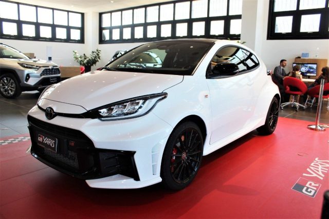 Toyota Yaris 1.6 Turbo 3 porte GR Yaris Circuit hatchbach km 0 a ROMA