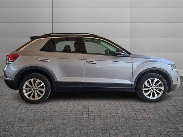 Volkswagen T-Roc 1.5 TSI ACT DSG Edition Plus - foto 3 di 4