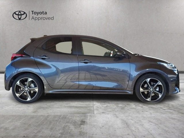 Toyota Yaris 1.5 130 Hybrid 5 porte Lounge - foto 4 di 4