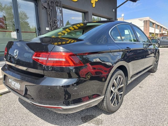 Volkswagen Passat 2.0 TDI SCR 190 CV 4MOTION DSG Executive BMT - foto 4 di 4