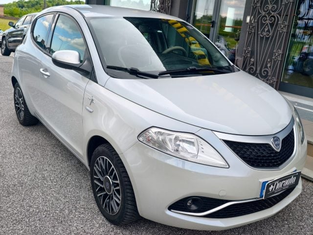 Lancia Ypsilon 1.2 69 CV 5 porte Mya - foto 2 di 4