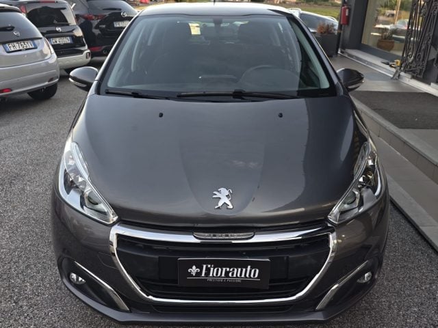 Peugeot 208 PureTech 82 5 porte Active, del 2019, 143.000 km, in vendita a Tarcento (UD)