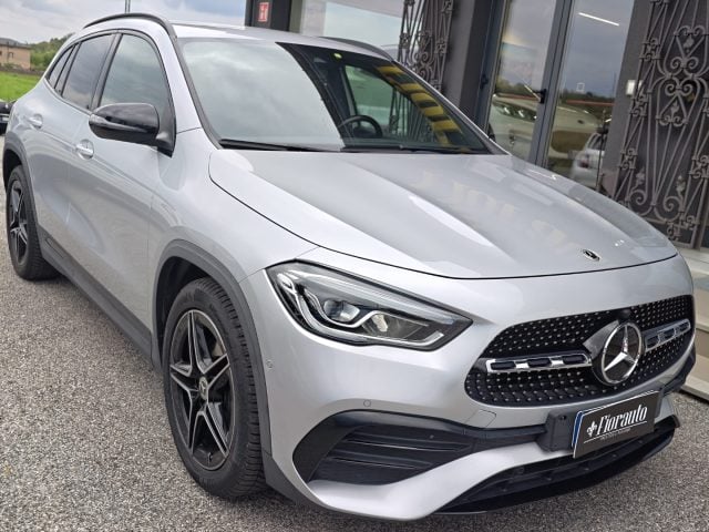 Mercedes-Benz GLA 200 d Automatic Executive - foto 2 di 4