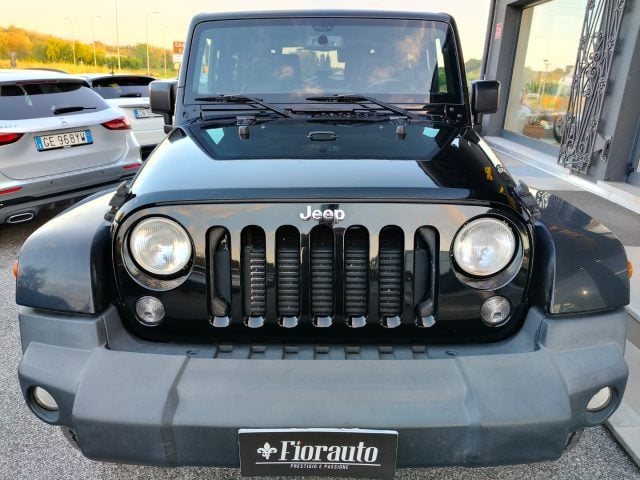 Jeep Wrangler 2.8 CRD DPF Sahara, del 2014, 149.000 km, in vendita a Tarcento (UD)