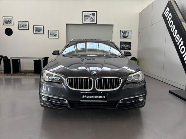 BMW 520 d Touring Luxury xDrive - foto 2 di 4