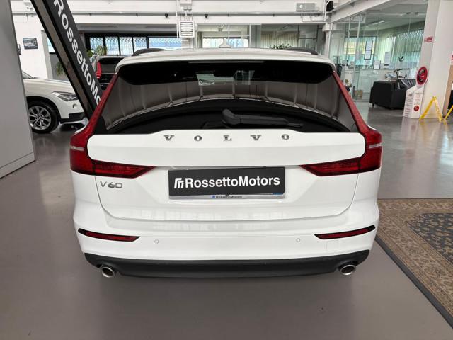 Volvo V60 B3 Geartronic Momentum Business Pro - foto 4 di 4