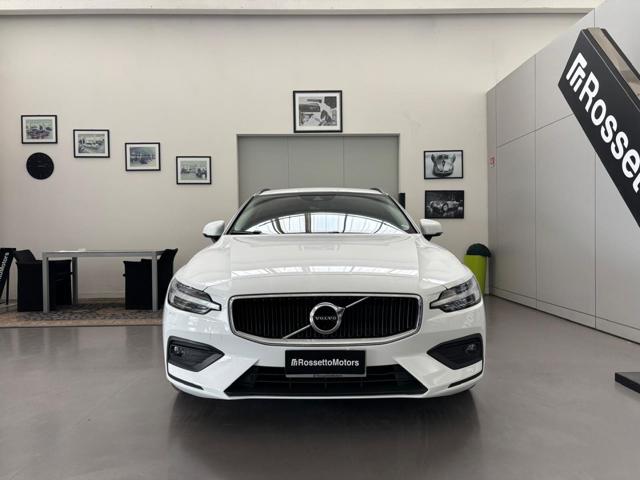 Volvo V60 B3 Geartronic Momentum Business Pro - foto 2 di 4