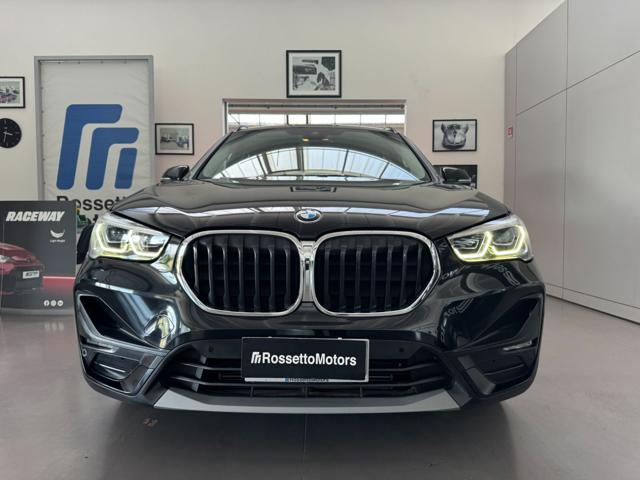 BMW X1 xDrive25e Adv. Plug-In 4x4 - foto 3 di 4