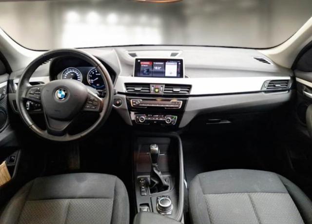 BMW X1 xDrive25e Adv. Plug-In 4x4 - foto 3 di 3