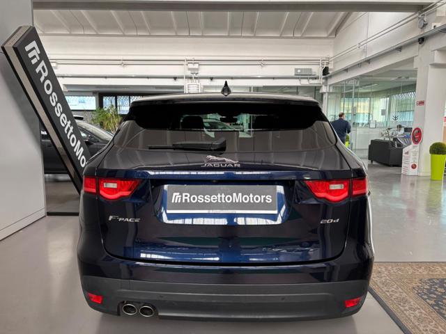 Jaguar F-Pace 2.0 D 180 CV aut. Prestige - foto 4 di 4