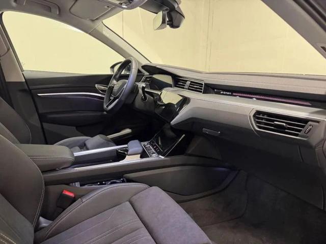 Audi Q8 e-tron 55 quattro S line edition - foto 4 di 4