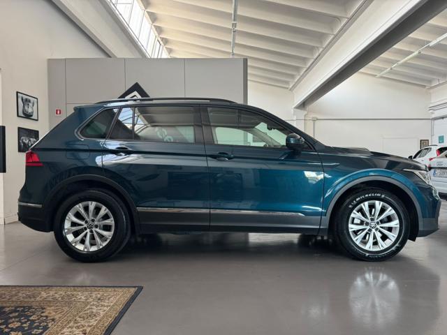 Volkswagen Tiguan 2.0 TDI 150 CV DSG Life - foto 3 di 4