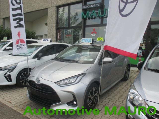 Toyota Yaris 1.5 Hybrid 5 porte Icon - NEOPATENTATI nuovo a SAN GIORGIO DI PIANO