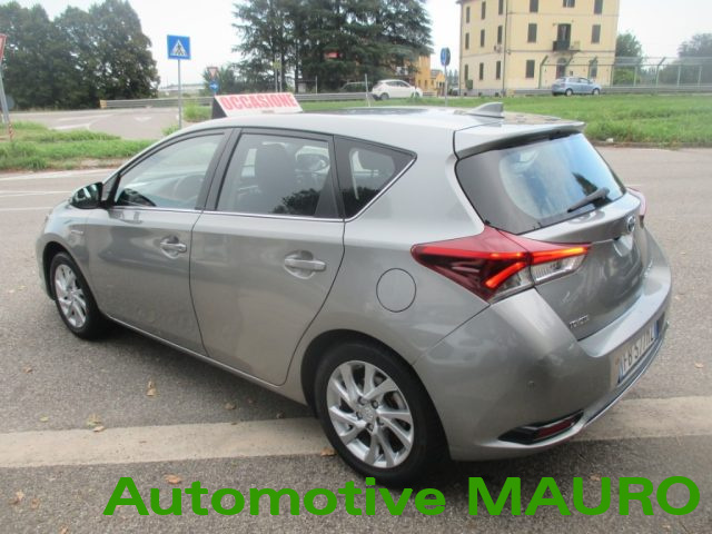 Toyota Auris 1.8 Hybrid Lounge - foto 3 di 4