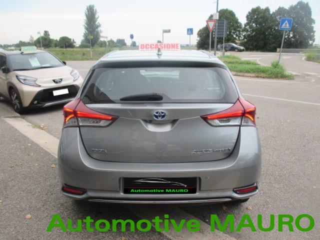 Toyota Auris 1.8 Hybrid Lounge - foto 4 di 4