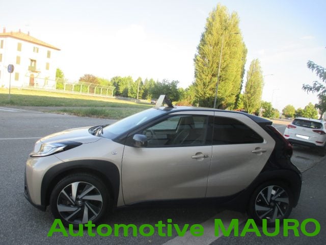 Toyota Aygo X 1.0 VVT-i 72 CV 5 porte Lounge S-CVT - foto 4 di 4