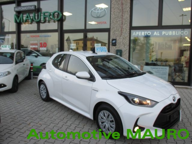 Toyota Yaris 1.5 Hybrid 5 porte - NEOPATENTATI nuovo a SAN GIORGIO DI PIANO