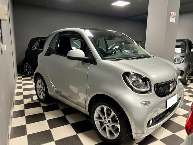 smart forTwo EQ Passion usato a MILANO