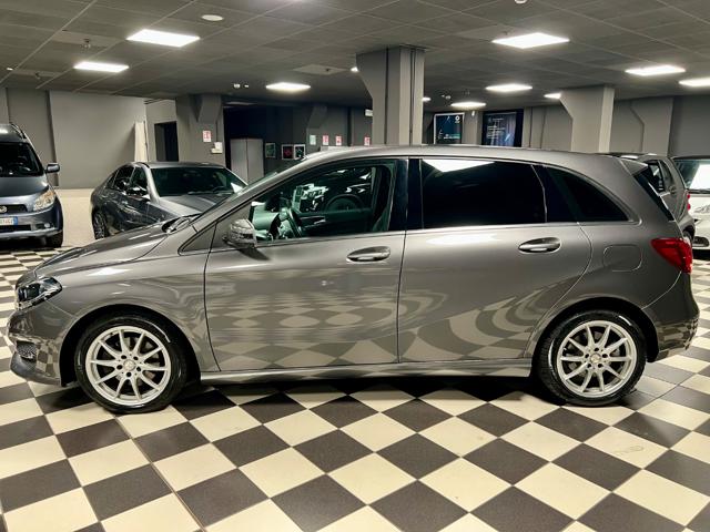 Mercedes-Benz B 200 d Automatic 4Matic Sport - foto 2 di 4