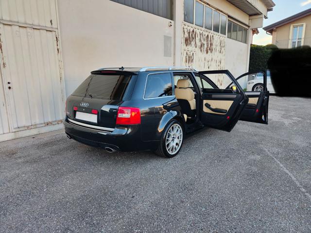 Audi RS 6 4.2 V8 Biturbo Avant quattro - foto 2 di 4