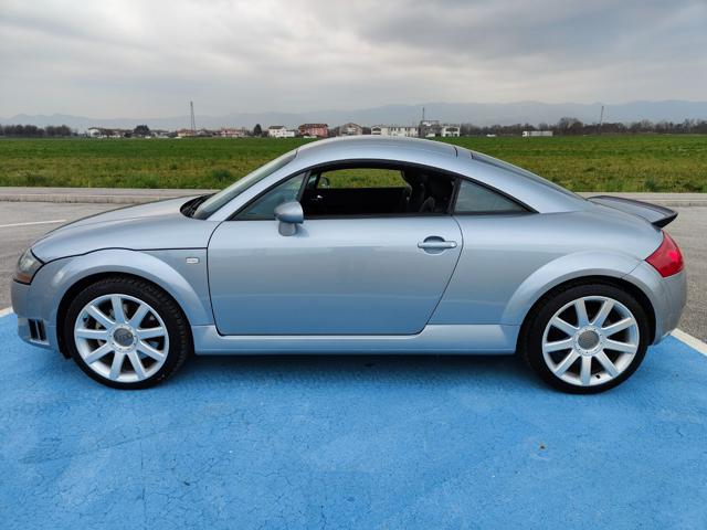Audi TT Coup� 3.2 V6 Quattro CAMBIO MANUALE - foto 2 di 4