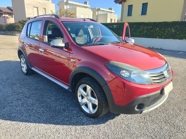 Dacia Sandero Stepway 1.6 Benzina ( TAGLIANDATA ) - foto 2 di 4