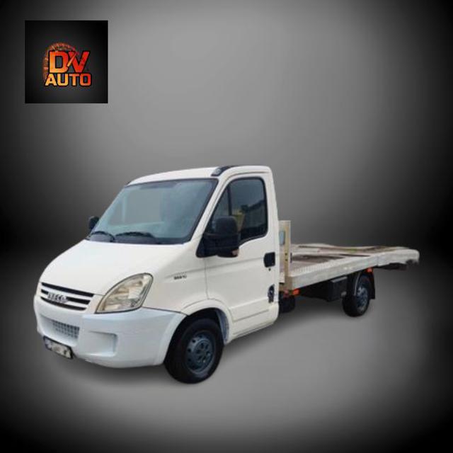 Iveco Daily 2.3 CARROATTREZZI ( SOSP.ARIA ) usato a VICENZA