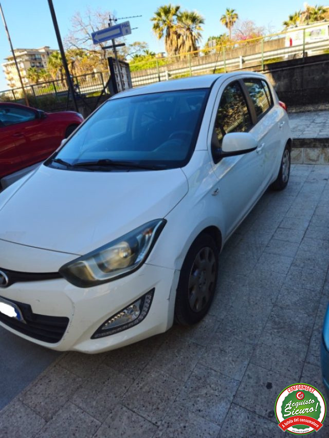 Hyundai i20 1.2 5p. Classic - foto 2 di 4