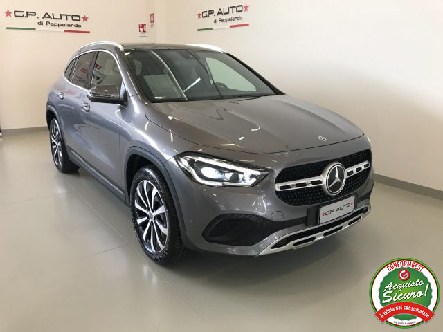 Mercedes-Benz GLA 200 d Automatic Sport Plus + Tetto - foto 3 di 4