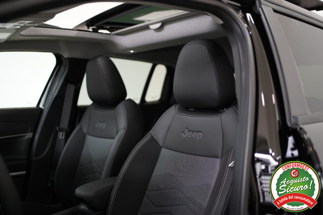 Jeep Avenger 1.2 Turbo 100 CV e-Hybrid Summit + Tetto km 0 a MISTERBIANCO