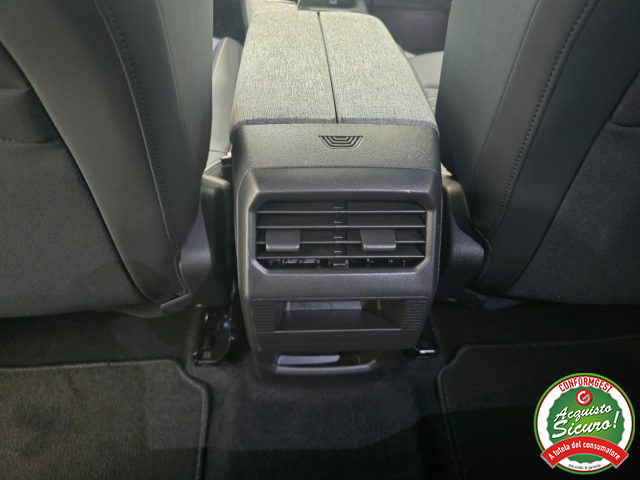 Peugeot 3008 Hybrid 145CV e-DCS6 Allure, del 2025, 31.569 km, in vendita a Misterbianco (CT)