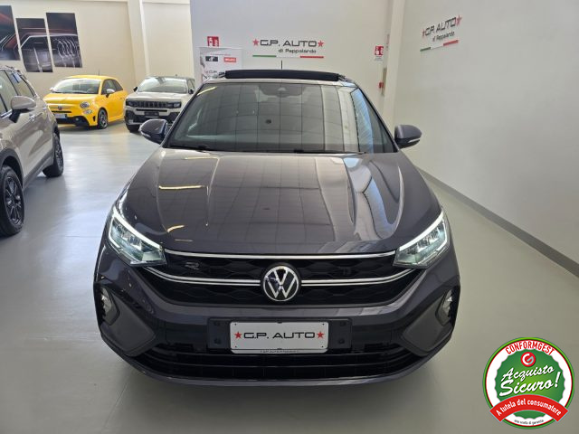 Volkswagen Taigo 1.0 TSI 115 CV R-Line + Tetto - foto 2 di 4