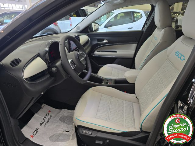 Fiat 600 Hybrid DCT MHEV La Prima, del 2025, in vendita a Misterbianco (CT)