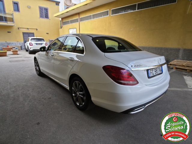 Mercedes-Benz C 220 d Auto Sport - foto 3 di 4