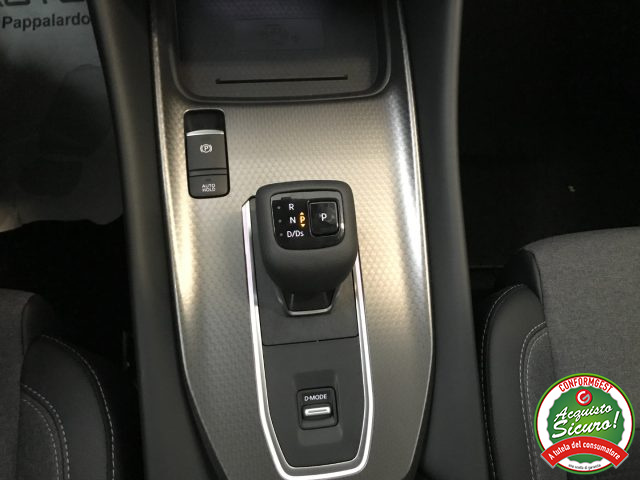 Nissan Qashqai MHEV 158 CV Xtronic N-Connecta, del 2026, in vendita a Misterbianco (CT)