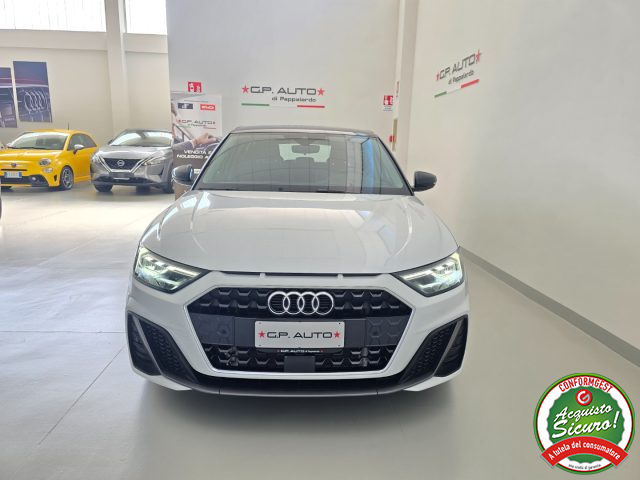 Audi A1 SPB 30 TFSI S line edition - foto 3 di 4