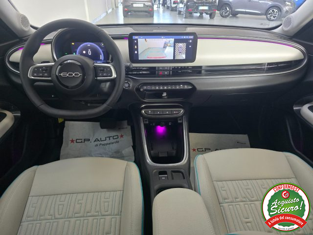 Fiat 600 Hybrid DCT MHEV La Prima km 0 a MISTERBIANCO