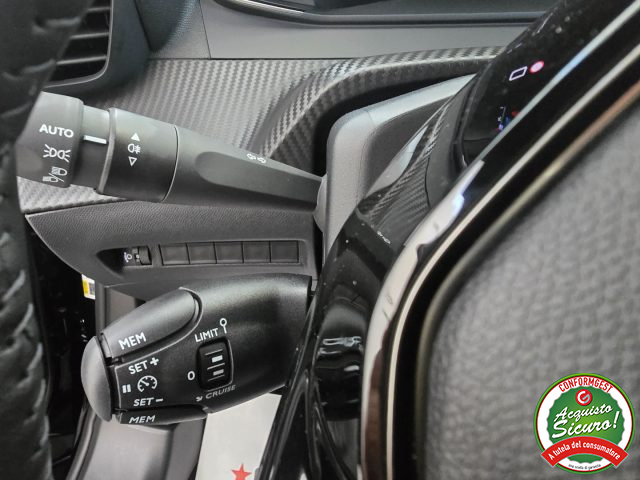Peugeot 2008 PureTech 100 S&S Allure, del 2025, in vendita a Misterbianco (CT)