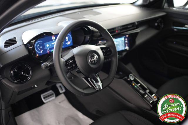 Alfa Romeo Junior 1.2 145 CV Hybrid eDCT6 Speciale, del 2025, in vendita a Misterbianco (CT)