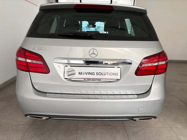 Mercedes-Benz B 180 D AUTOMATICA PREMIUM doppia gommatura omaggio!! - foto 4 di 4