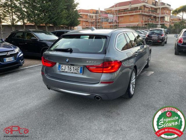 BMW 530 d xDrive 249CV Touring Luxury - foto 3 di 4
