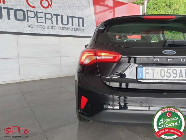 Ford Focus 1.0 EcoBoost 100 CV S&S Plus, del 2018, 119.000 km, in vendita a Carrara (MS)