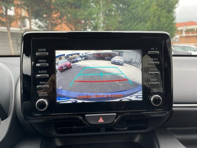 Toyota Yaris 1.0 5 porte Active, del 2023, 23.000 km, in vendita a Carrara (MS)