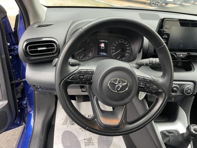Toyota Yaris 1.0 5 porte Active - foto 3 di 4