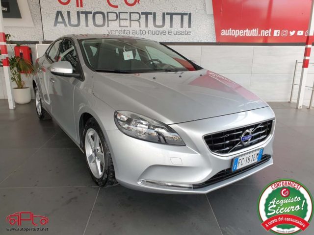 Volvo V40 D2 1.6 Business Edition usato a CARRARA