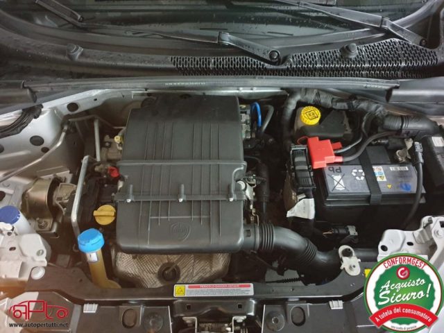 Lancia Ypsilon 1.2 69 CV 5p S&S Gold usato a CARRARA