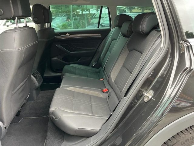 Volkswagen Passat Alltrack 2.0 TDI 190 CV 4MOTION DSG BMT usato a CARRARA