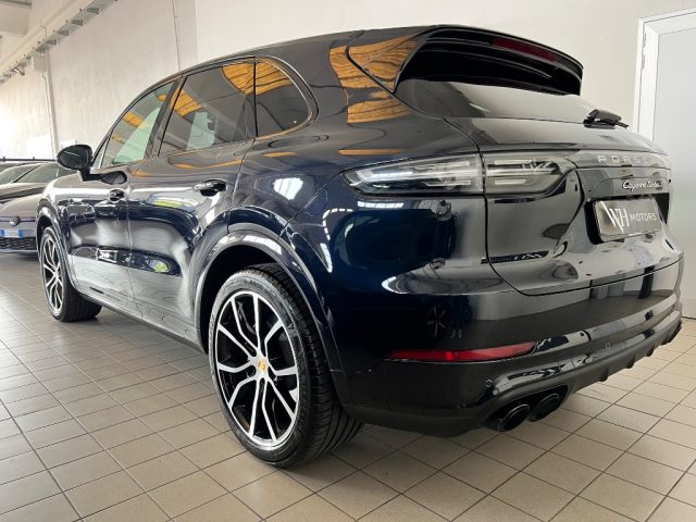 Porsche Cayenne 4.0 V8 Turbo //TETTO//21//RADAR//TELECAMERA// - foto 4 di 4
