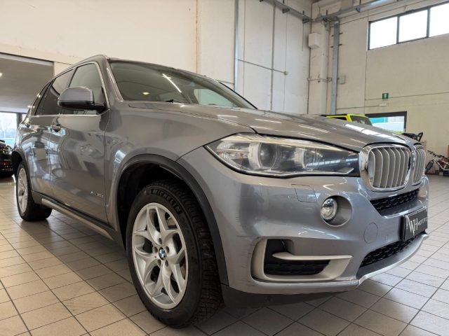 BMW X5 xDrive30d Experience - foto 3 di 4