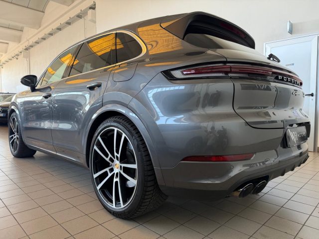 Porsche Cayenne 3.0 V6 E-Hybrid //TETTO//CARTIER//PARI AL NUOVO// - foto 4 di 4